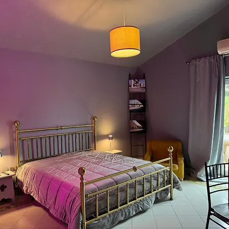 Assteas Bed & Breakfast 3*