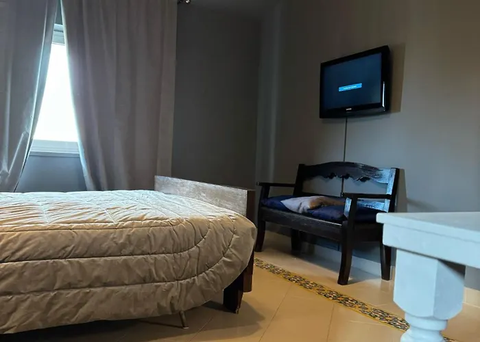 Assteas Nocleg ze śniadaniem 3*