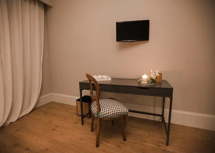 Assteas Nocleg ze śniadaniem 3*